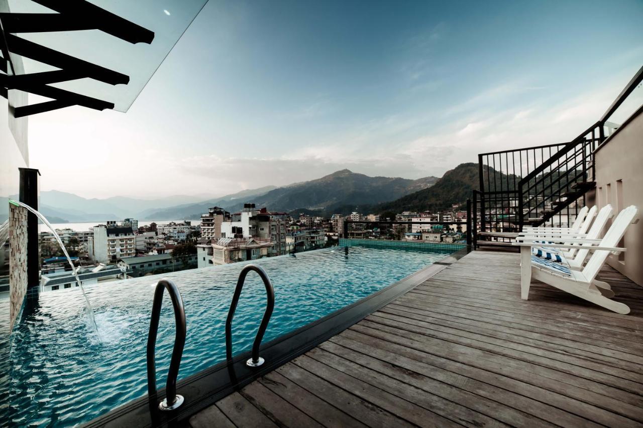 Aabas Pokhara By Barahi Hospitality Hotel Exterior foto