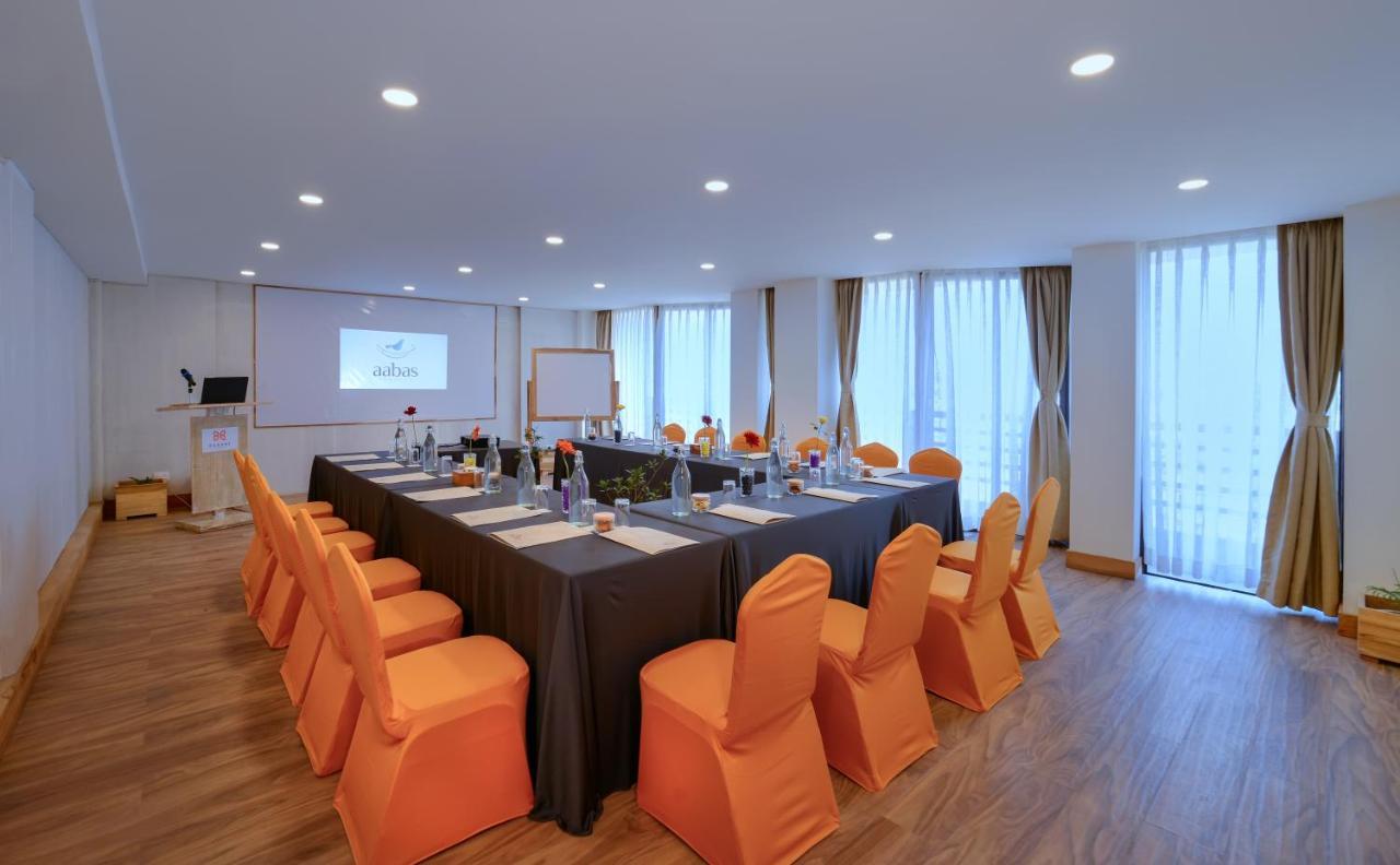 Aabas Pokhara By Barahi Hospitality Hotel Exterior foto