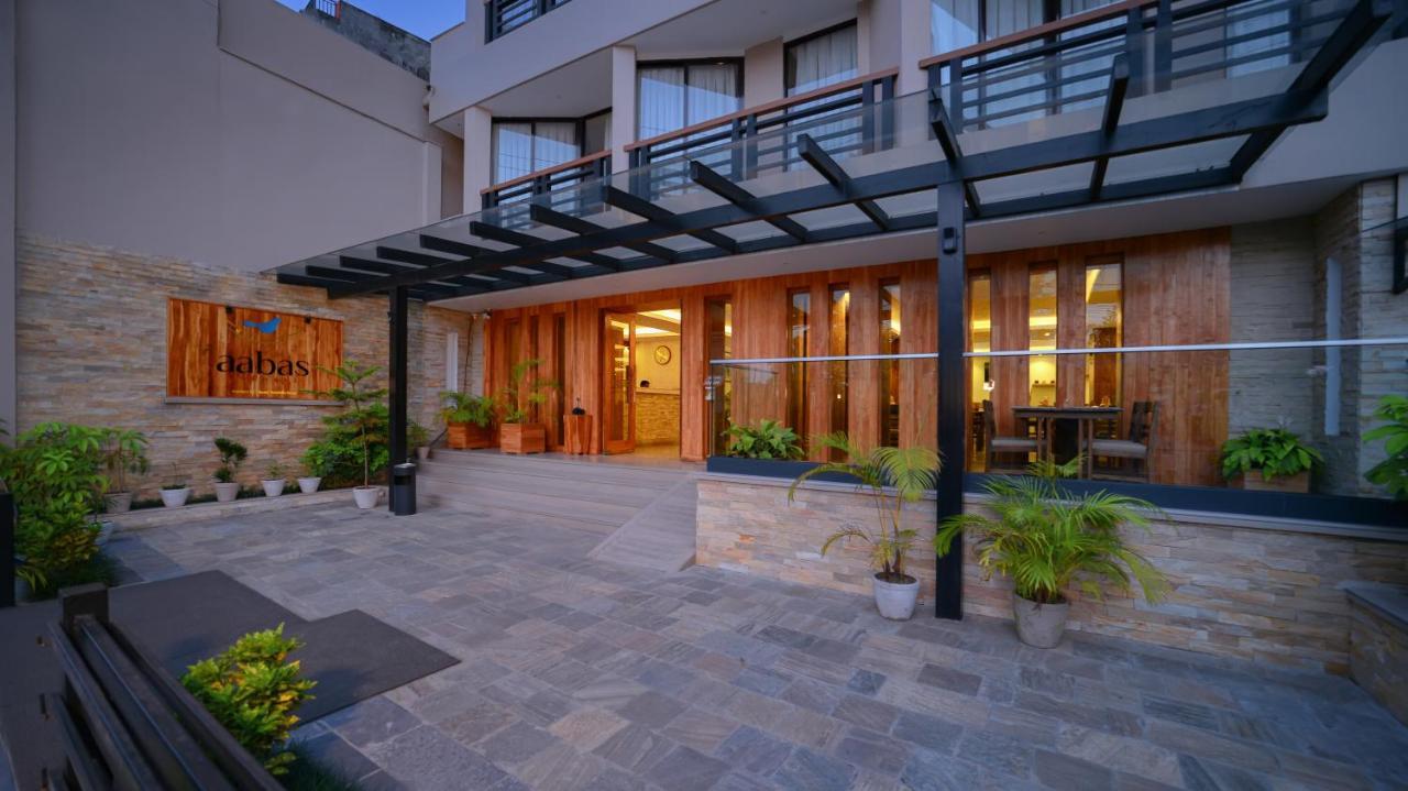 Aabas Pokhara By Barahi Hospitality Hotel Exterior foto