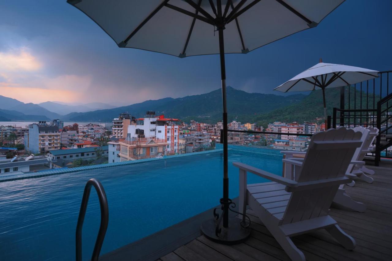 Aabas Pokhara By Barahi Hospitality Hotel Exterior foto